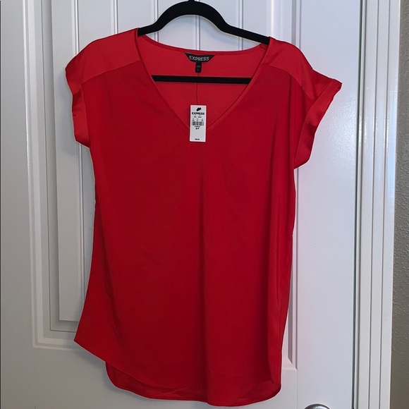 Express Tops - Express v neck short sleeve blouse red sz s NWT